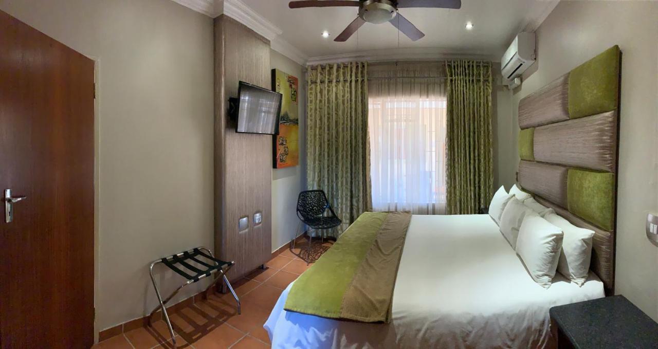 Polokwane Lodge מראה חיצוני תמונה